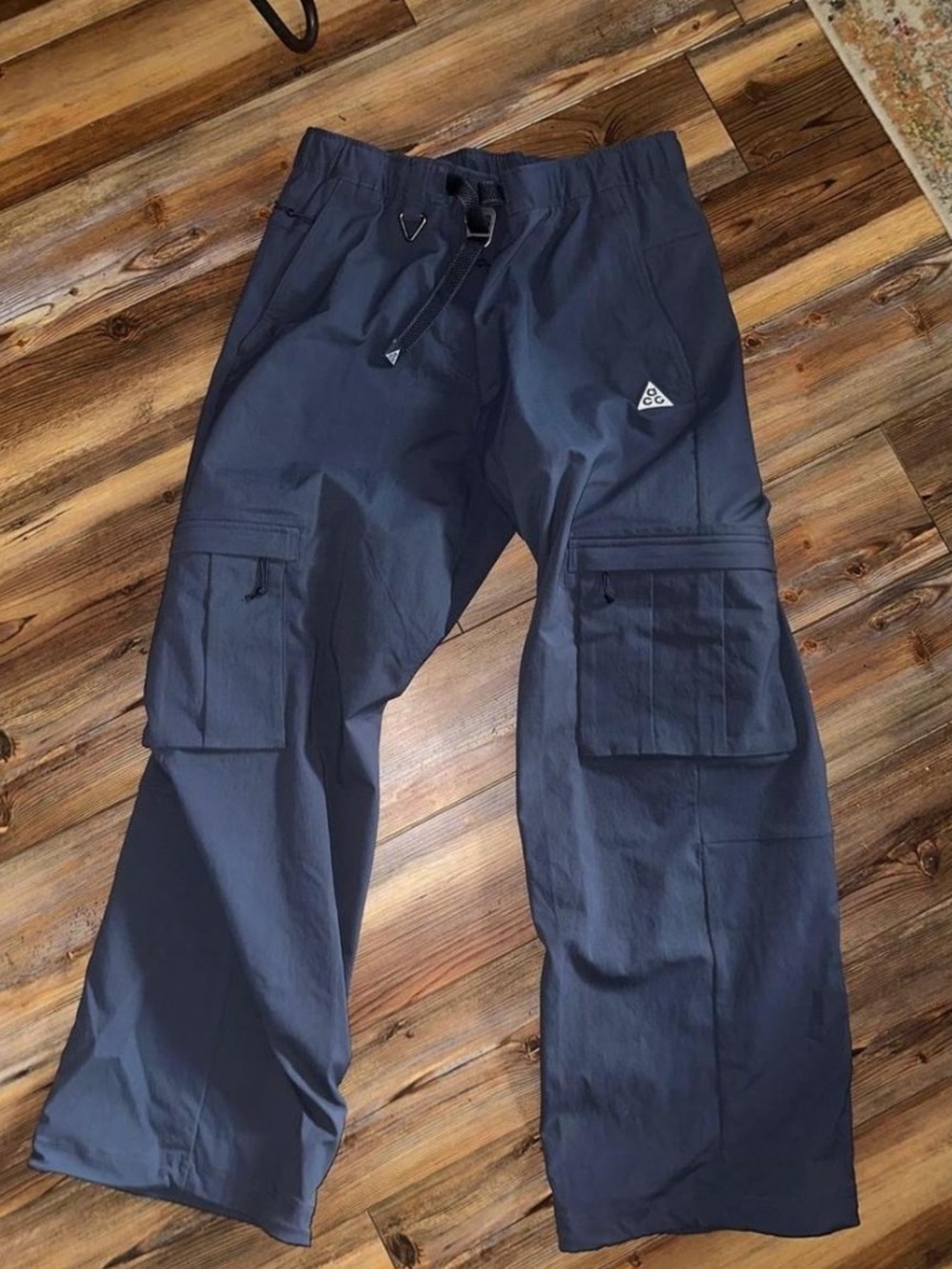 Nike ACG Navy Blue Ski Pants with Utility Pockets women's size large nwot